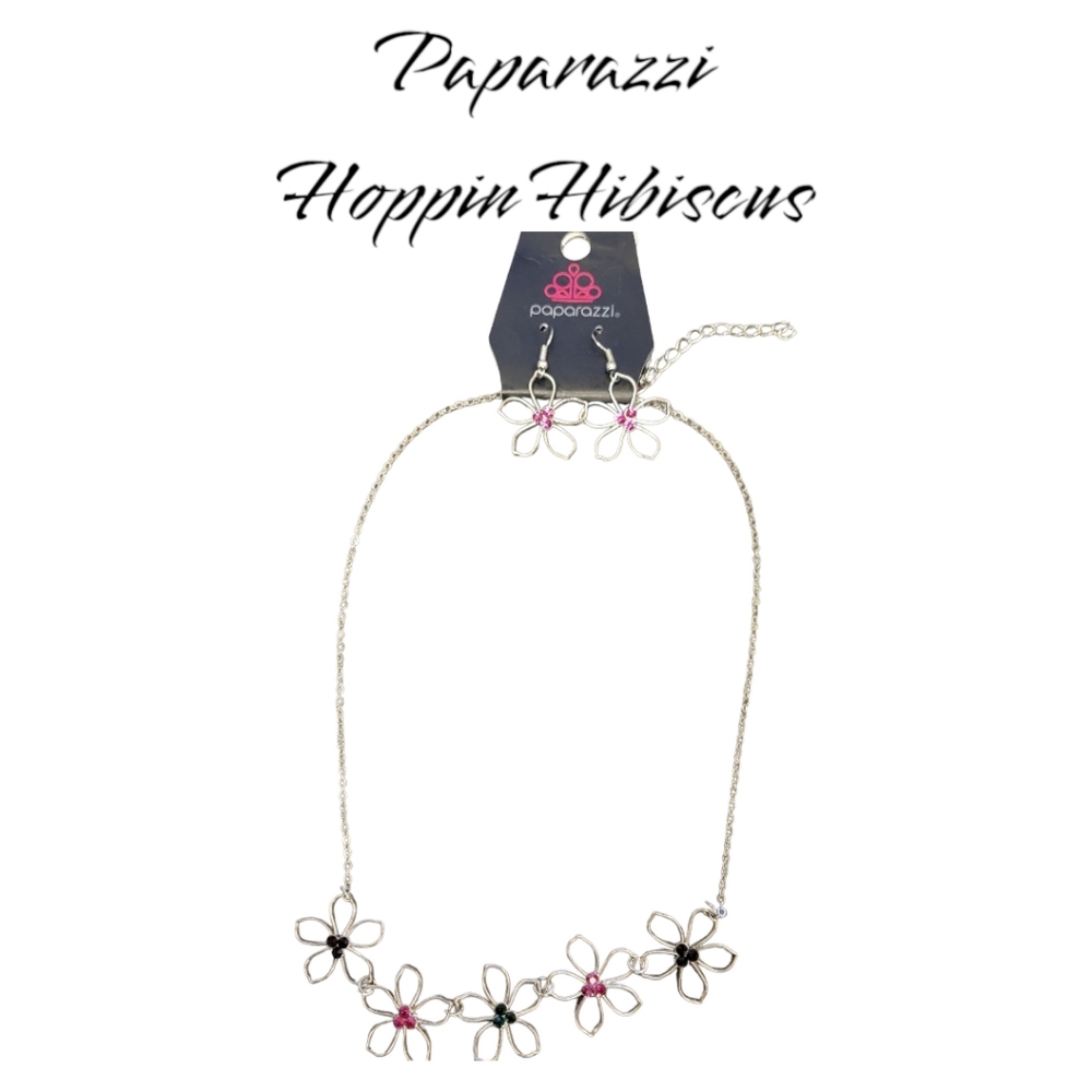 New Paparazzi Hoppin Hibiscus Necklace and drop Earrings